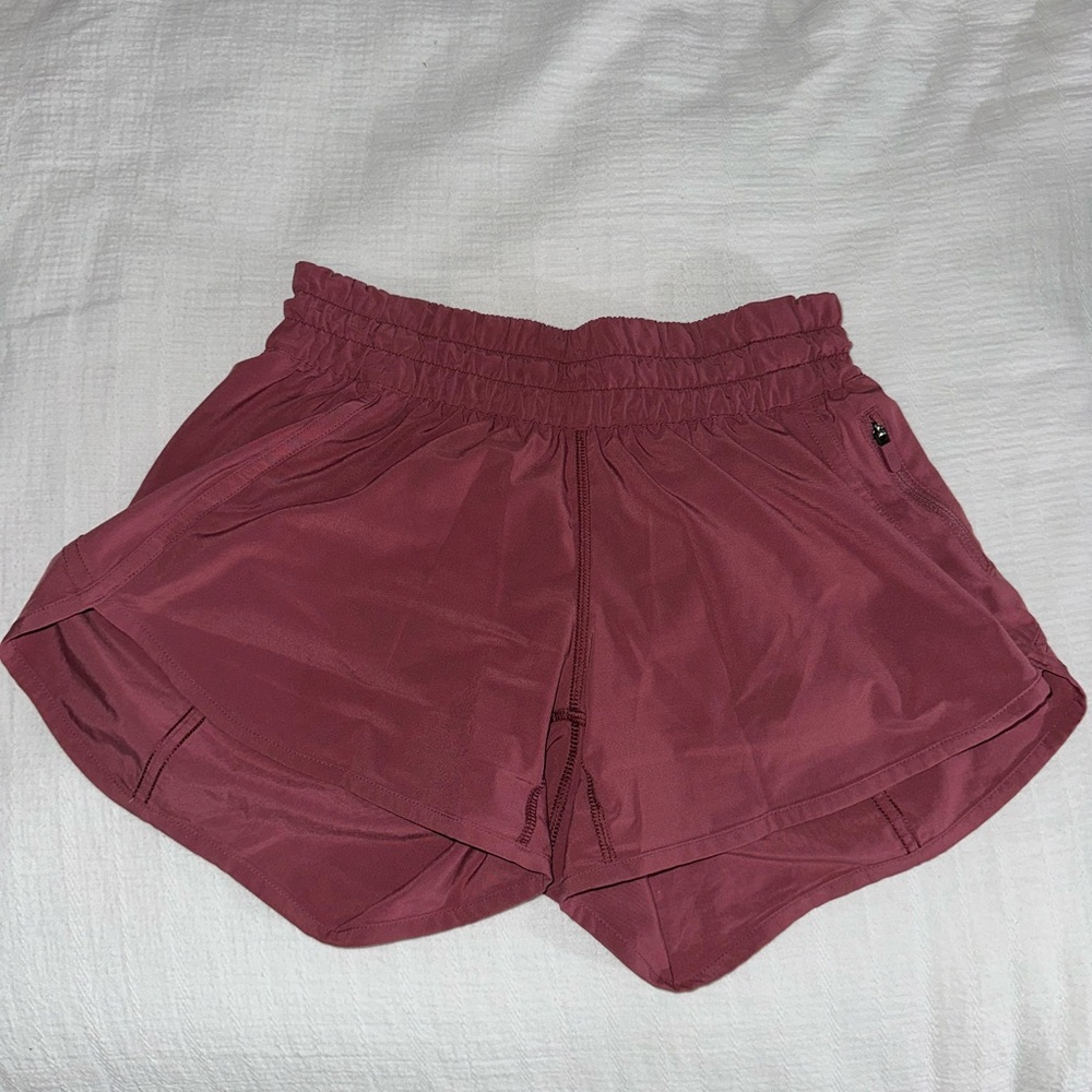 Lululemon track that shorts